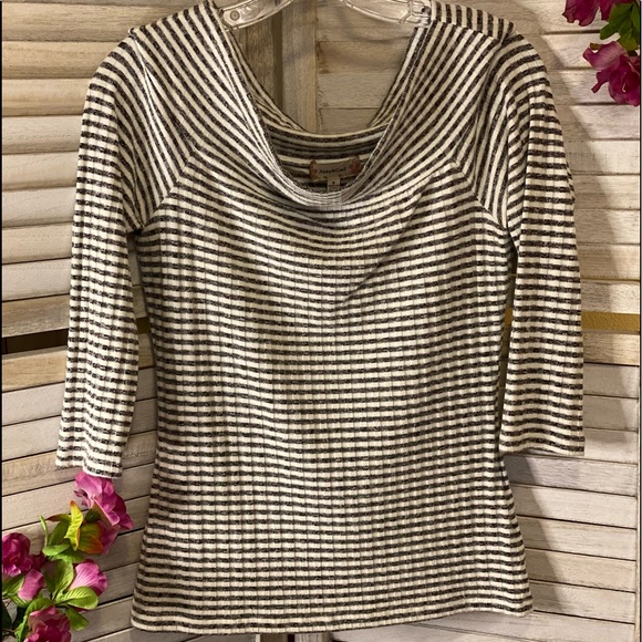Black & White Striped Boat Neck Top - Picture 1 of 3